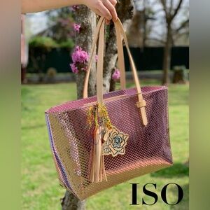 ISO: The Elle Breezy East/West Tote 💖